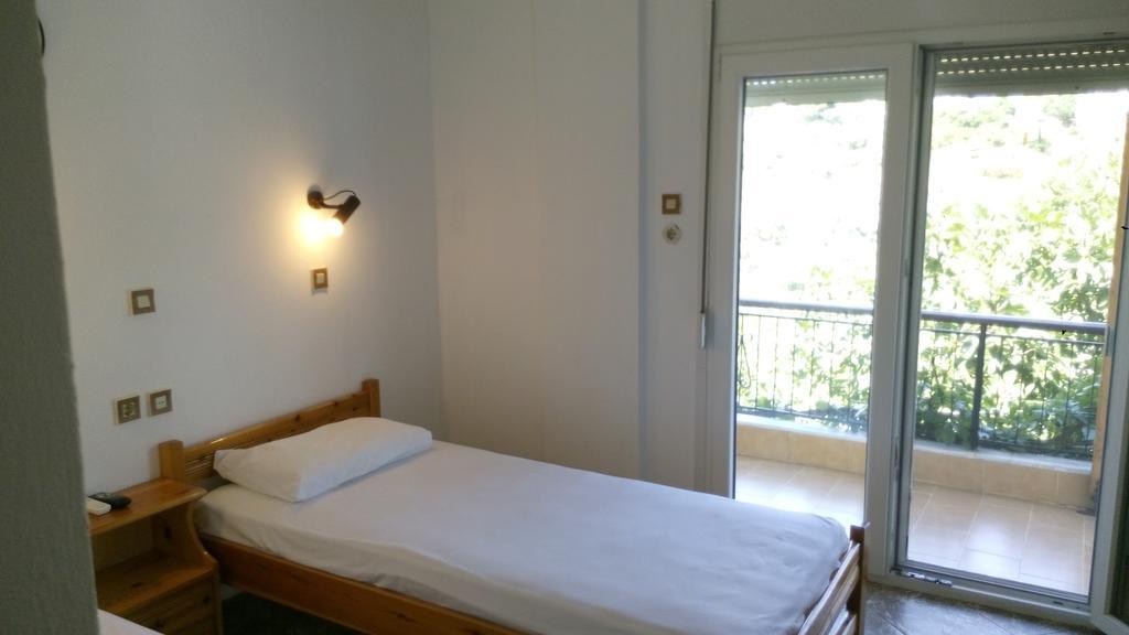 Filoxenia Rooms Makrilies Pokój zdjęcie
